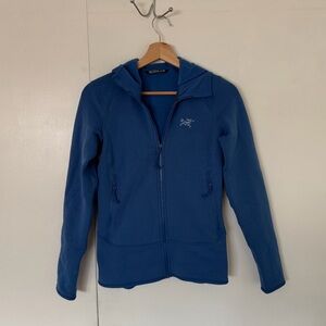 Arc'teryx Women's Blue Kyanite Hoodie
